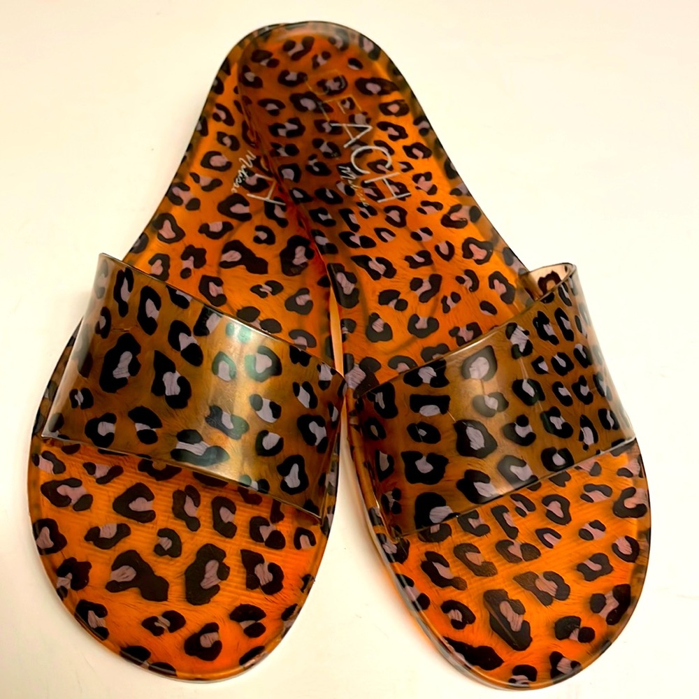 BEACH by Matisse “Cheetah” Print Brown Jelly Slide Sandals.  Size-8. Preowned.